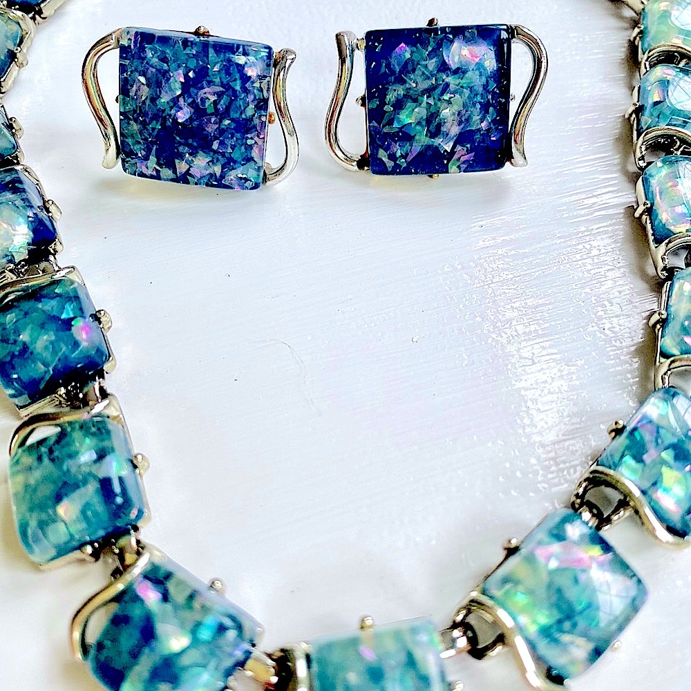 Vintage Coro necklace and clip on  earring set - Picture 9 of 12